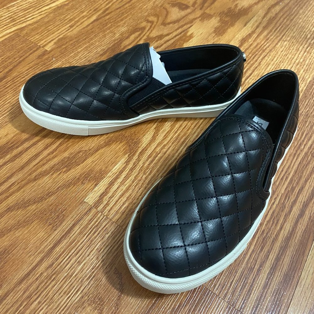 Girls Steve Madden slip on sneakers Size 5